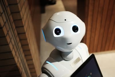 How UAE Enterprises Are Operationalizing Generative AI in 2026
